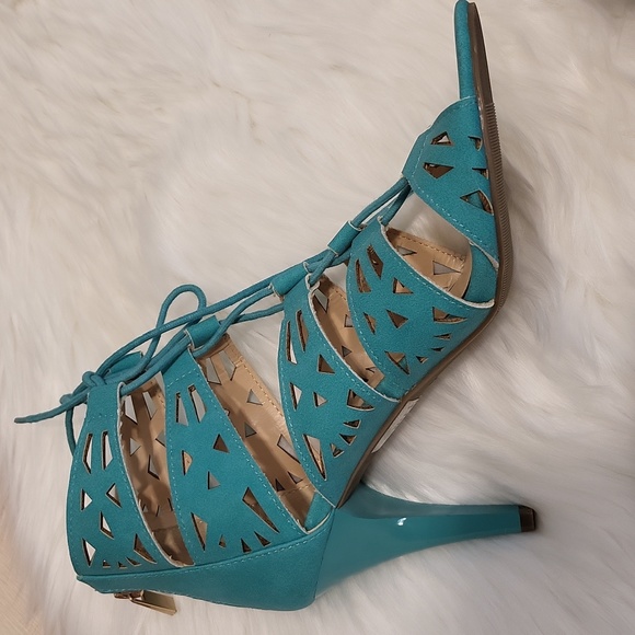 Open toed lace up shoes - Picture 6 of 9